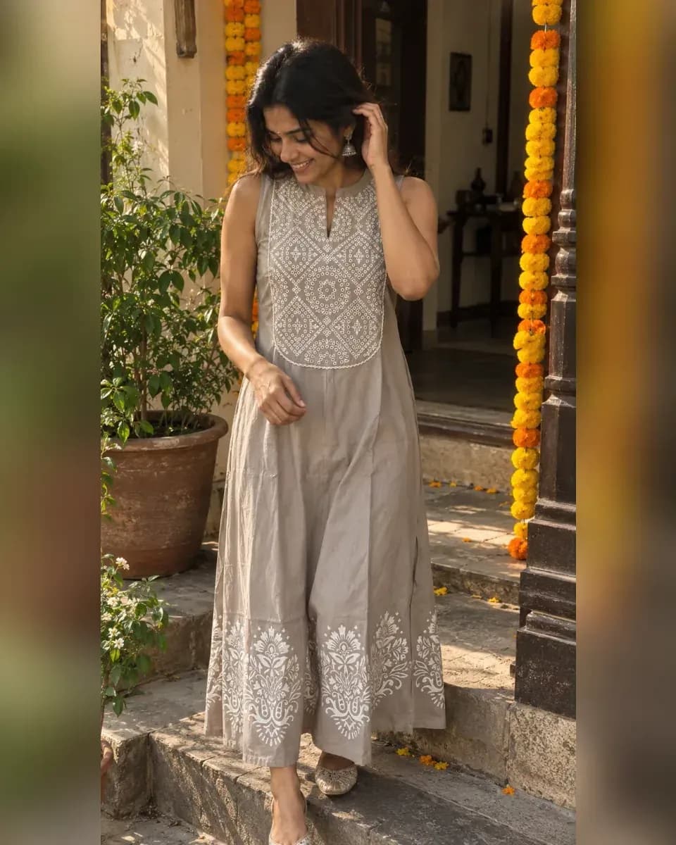 Dhuaan Embroidered Yoke Dress, photo 4 of 4
