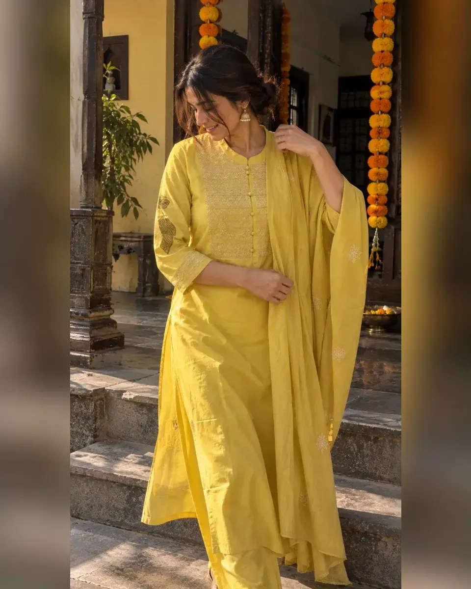 Champa Embroidered Yoke Kurta Set, photo 4 of 4