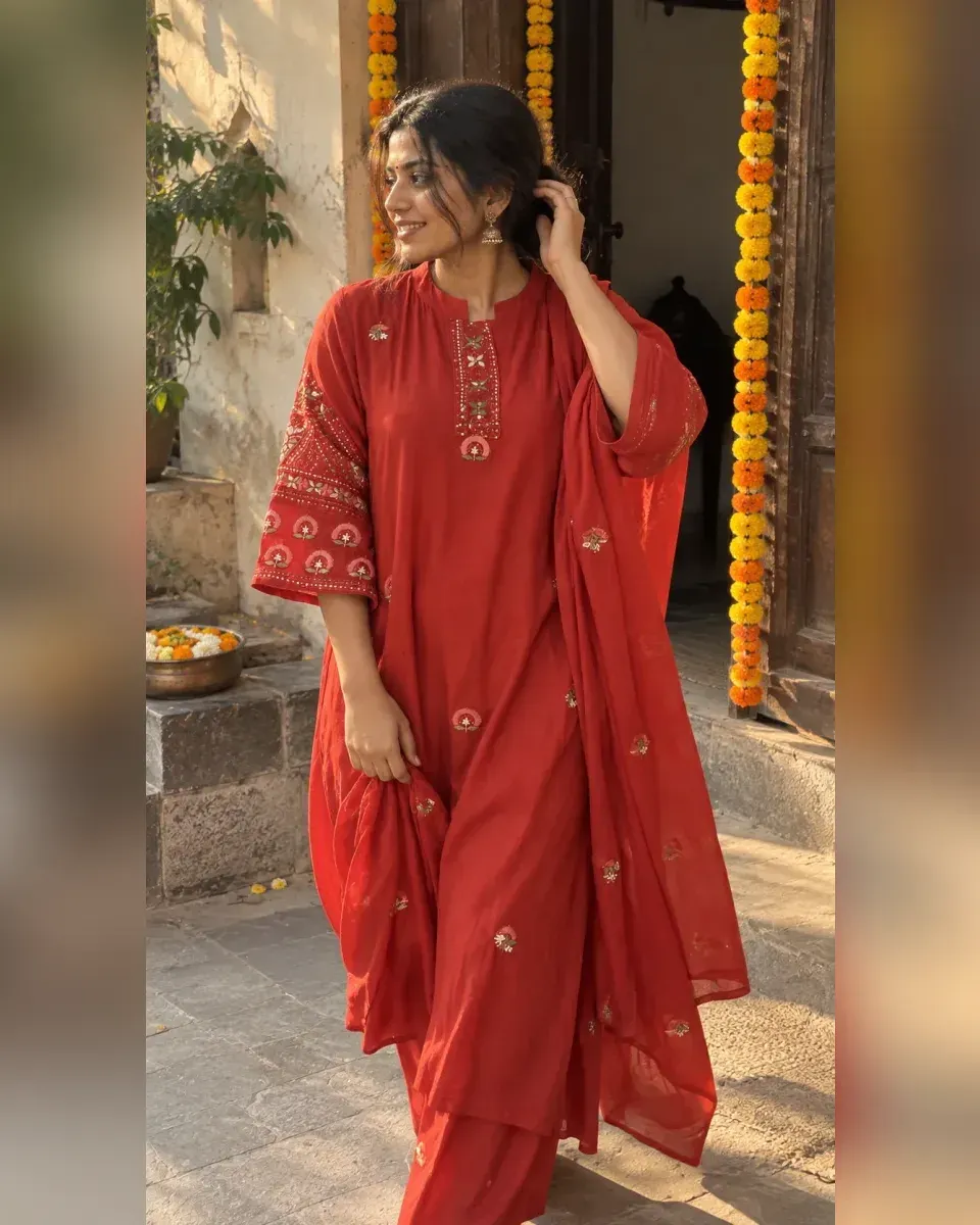 Sindoor Mirrorwork Kurta Set, photo 4 of 4
